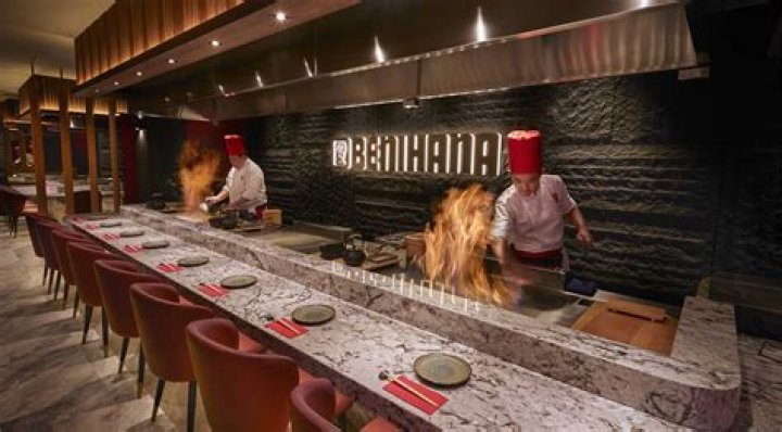 What style of restaurant is Benihana?
