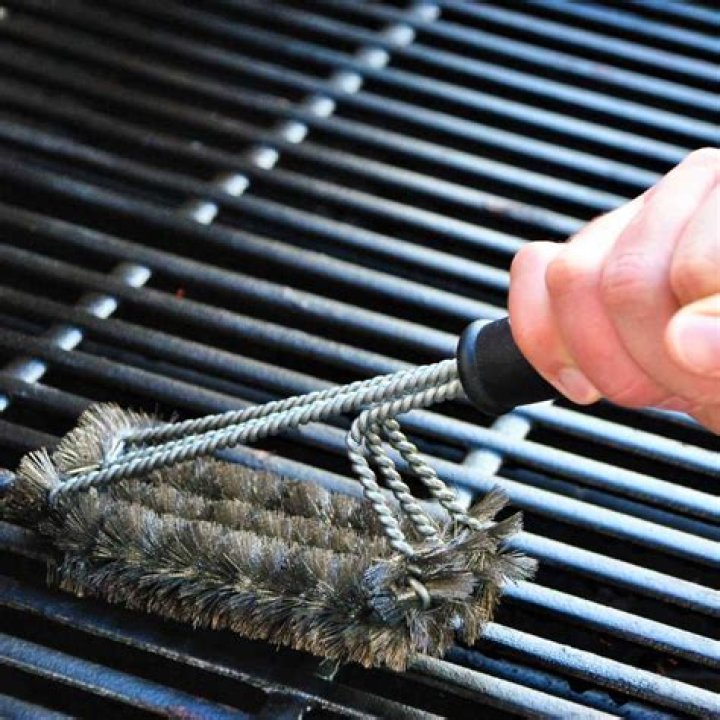 What type of grill brush is safe?