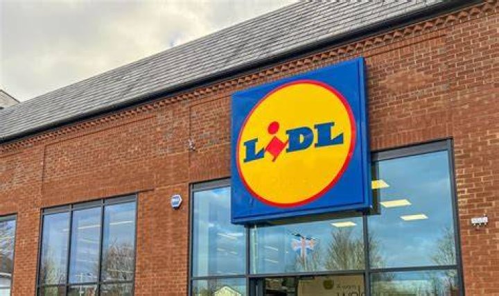 When did Lidl open in Shirley?