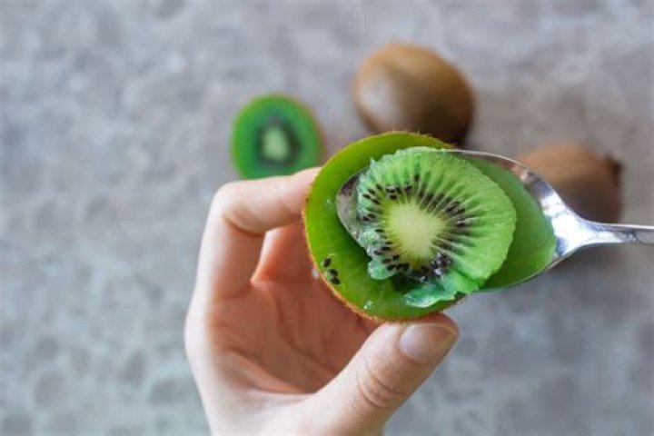 When should I eat kiwi fruit?