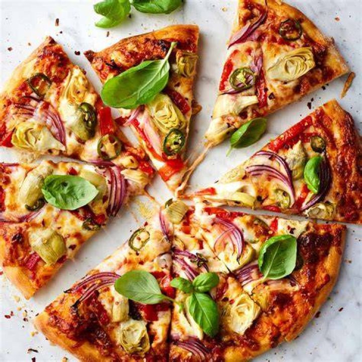 Which is the tastiest veg pizza in Dominos?