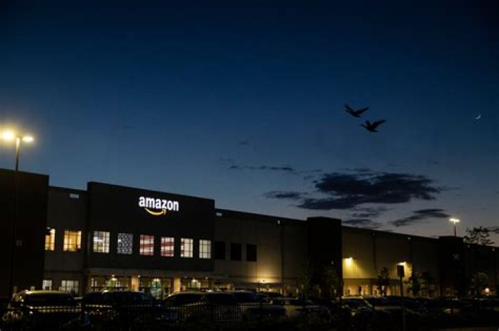 Which major city has no Walmarts?
