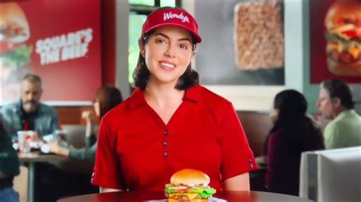 Who are the actors in the Pizza Hut commercial?