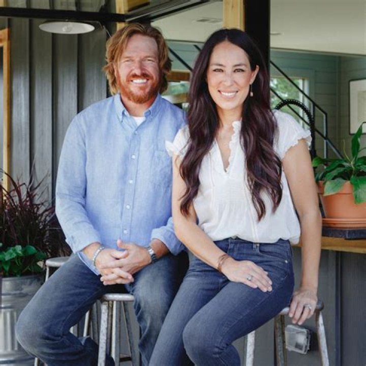 Who died on fixer upper?