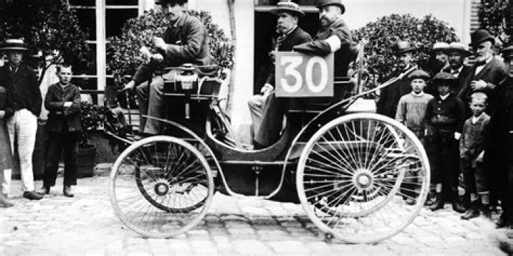 Who invented the first race car?