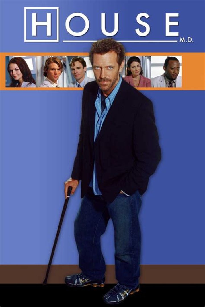Who is House’s team in Season 4?