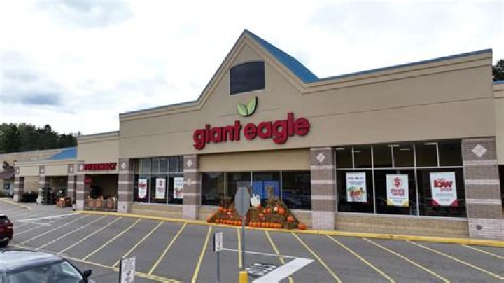 Who is the owner of Giant Eagle?