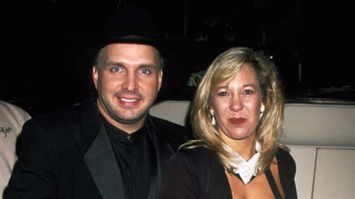 Who was Garth Brooks first wife?