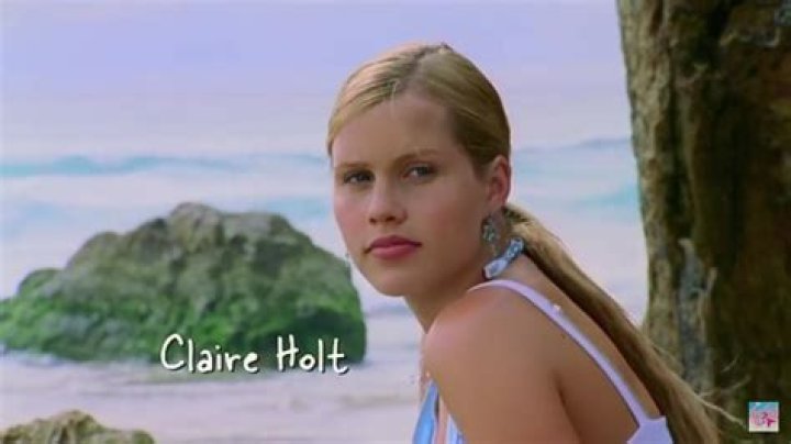 Why did Claire Holt leave H2O in Season 3?