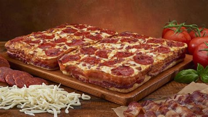 Why does Little Caesars say pizza pizza?