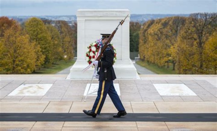 Why does the tomb of the unknown have to be guarded?