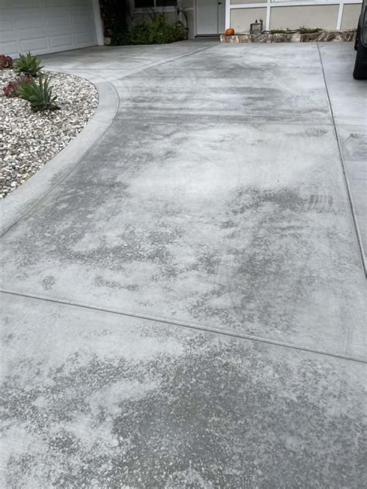 Will rain ruin a freshly sealed driveway?